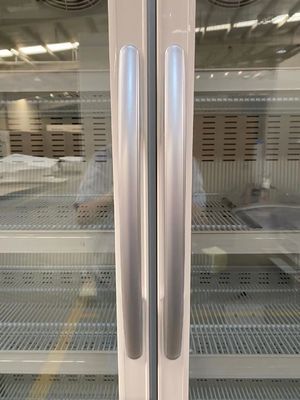 Glastür-Apotheke des Doppelt-656L und Laborimpfkühlschrank umweltfreundlich