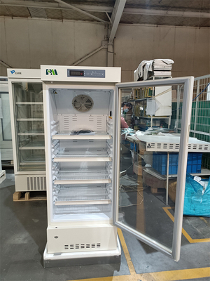 2-8 Grad-vertikaler Krankenhaus-Labormedizinischer Grad-Kühlschrank 226L mit einzelner Glastür-hoher Qualität