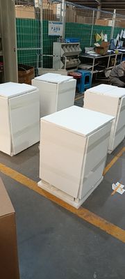 2-8 beschichtete Grad-tragbarer Spray Stahlapotheken-medizinischen Kühlschrank 60 Liter